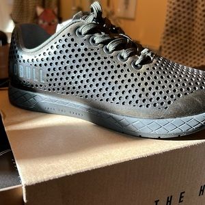 NEW NEVER WORN- Nobull Size 6.5 Women’s Leather Trainer- THIS COLOR IS SOLD OUT